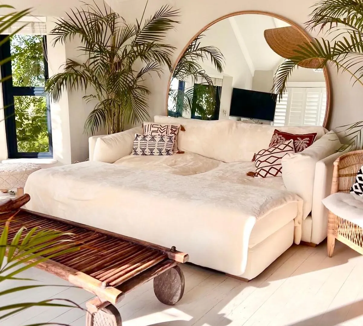 Apartment Bohemian Chic Family Home Imhoff's Gift