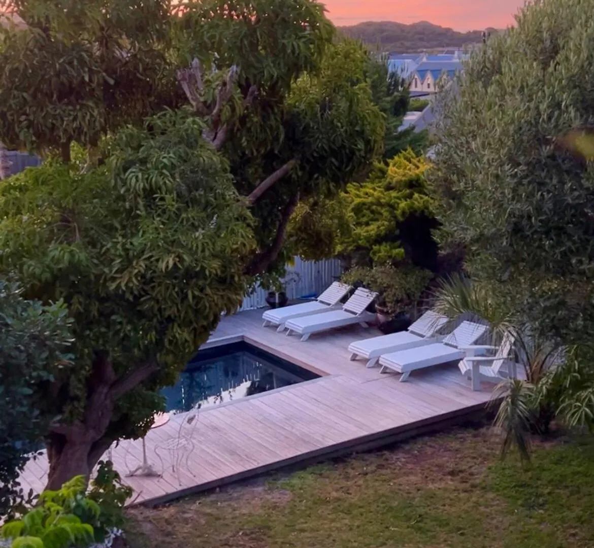 Bohemian Chic Family Home Imhoffʼs Gift 0*,